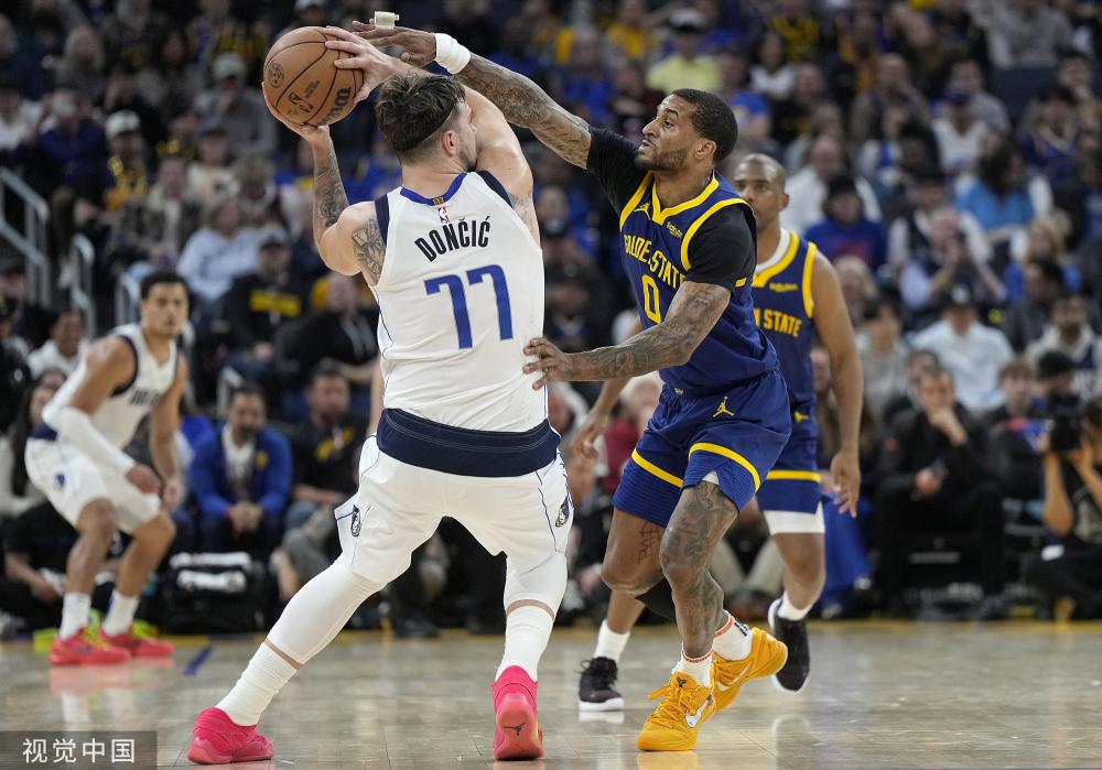 茵场上绽放 茵场上绽放