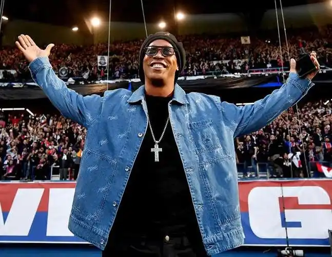 财务投入与 财务投入与