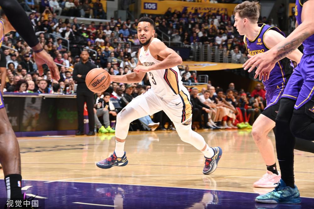 他以其独特 他以其独特