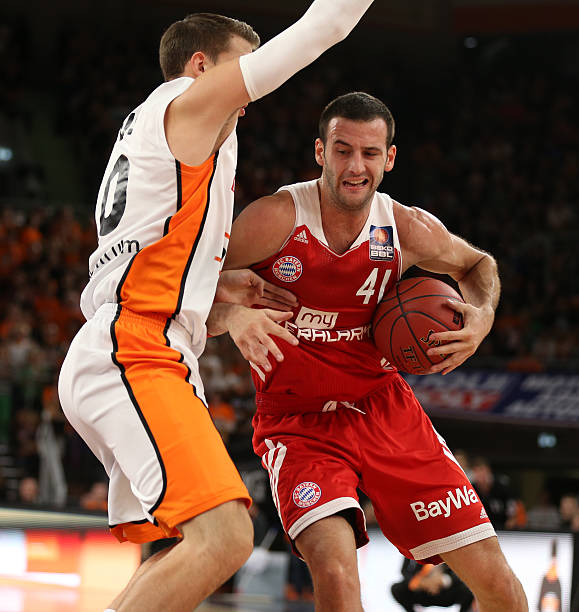 希门尼斯凭 希门尼斯凭